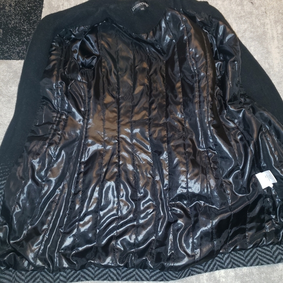 Black and Gray Coat - Picture 3 of 5